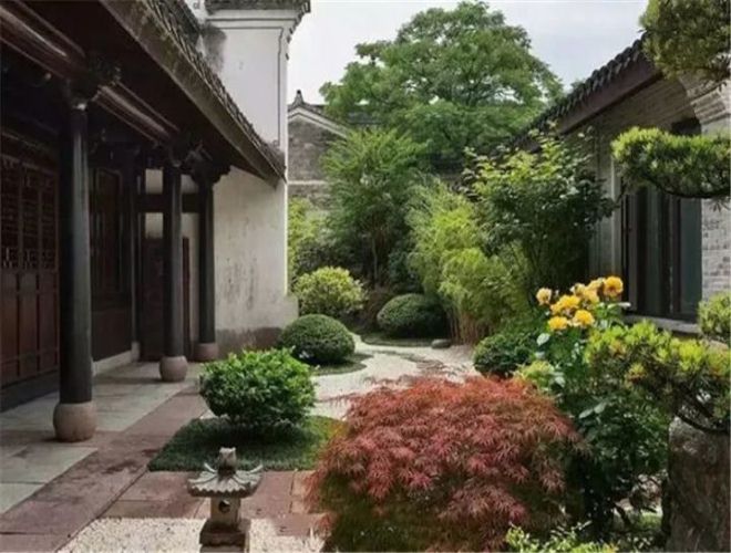 别墅庭院设计施工中，地面铺装经常使用的五大石头材质